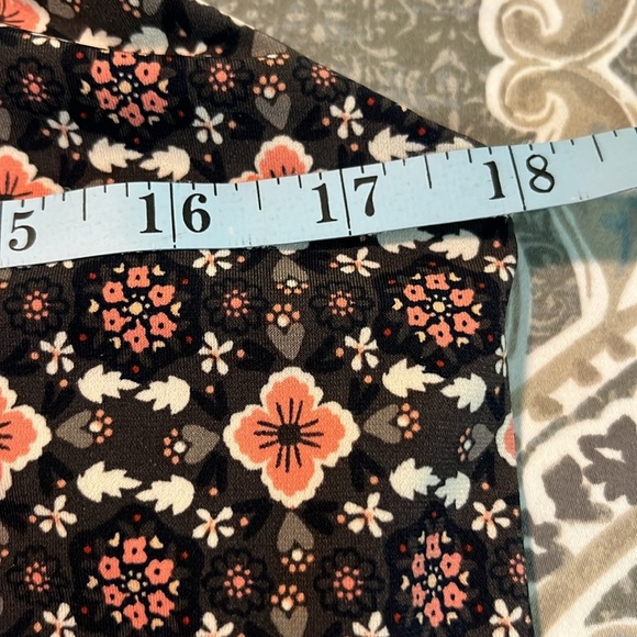 Magnolia Grace print Sleeveless Dress size M. Cut out back - Picture 9 of 10